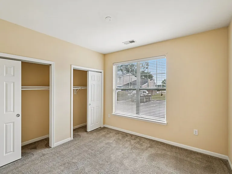 The Enclave Apartments — Photo 7