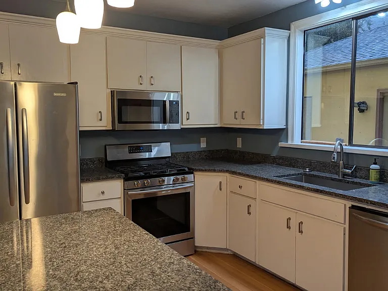 109 State Ave — Photo 19
