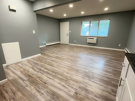 2nd image of 269 Dickenson Dr
