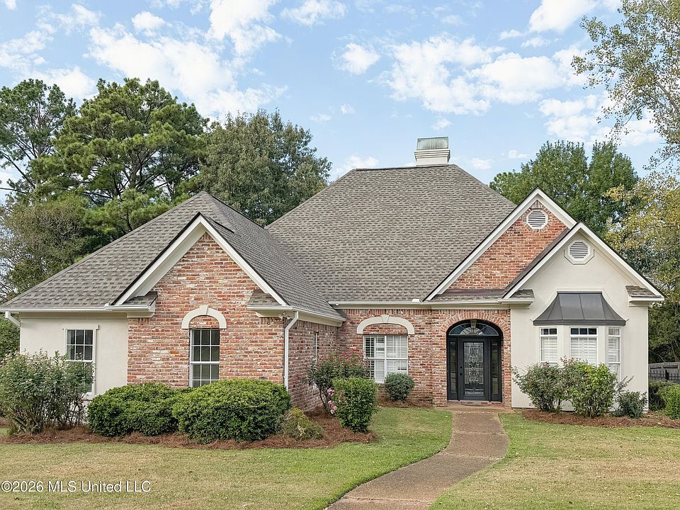 1st image of 116 Hidden Hills Dr