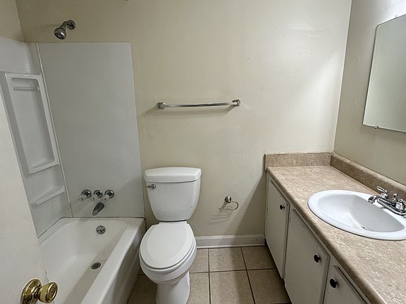 5th image of 1422 S Lee St #10956721
