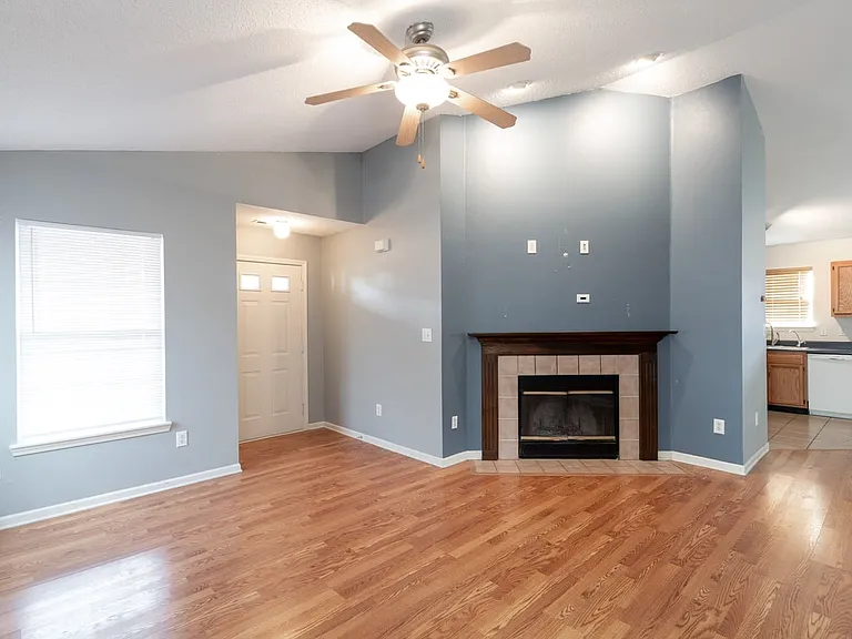 11968 Locus Ln — Photo 29