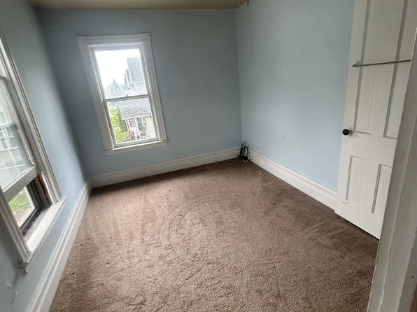 28 Washington Ave, Batavia, NY