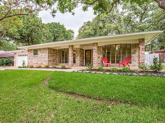4th image of 2910 Harvest Hill Dr