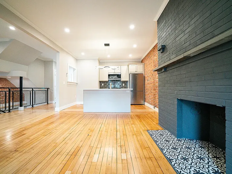 1755 Commonwealth Ave #1 — Photo 2