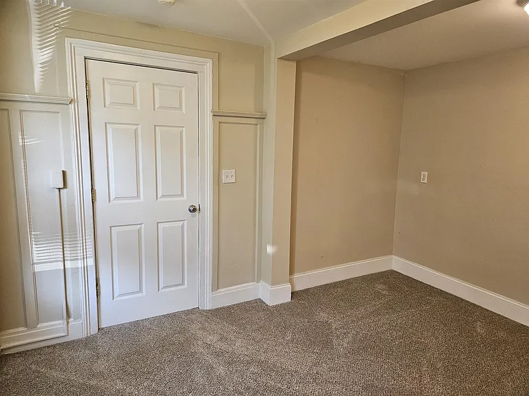 125 N Summit St #1 — Photo 3