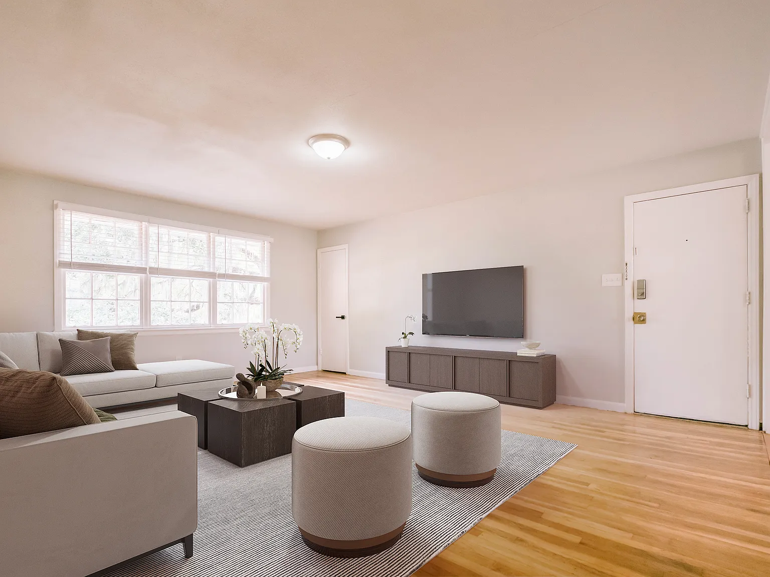 3 bed, 1450 sqft, $2,000 — Photo 2