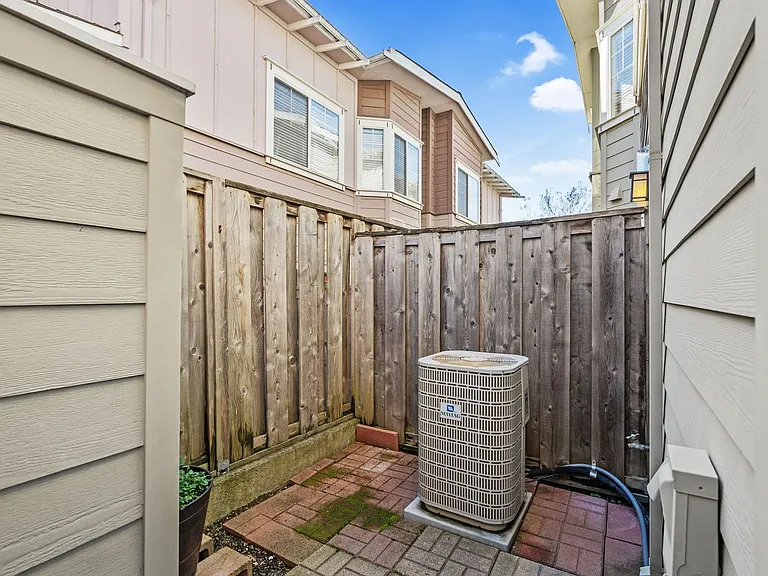 225 Valley Oak Drive — Photo 19