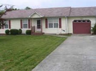 833 Washington Ave, Oak Grove, KY 42262