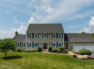 28 Hamilton Way, Holbrook, MA 02343
