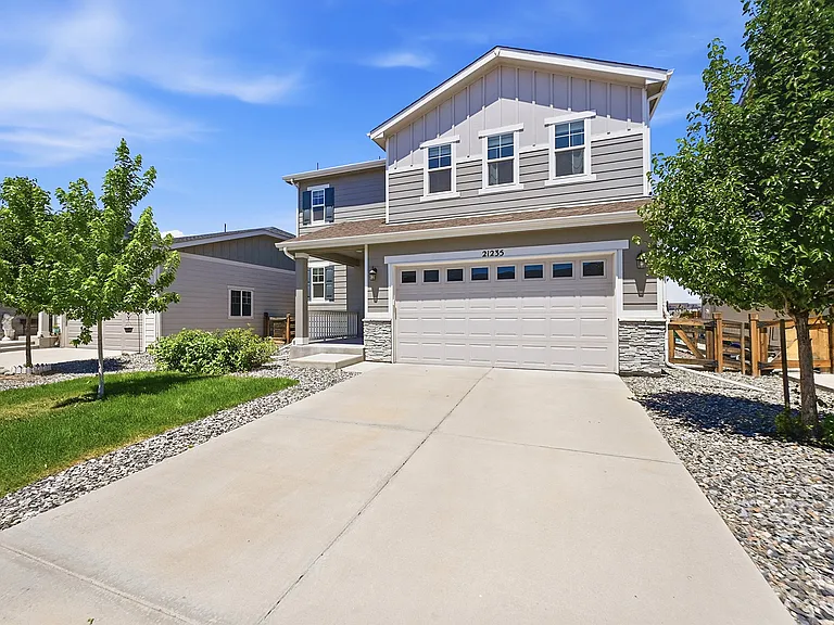 21235 E Stanford Ln — Photo 2