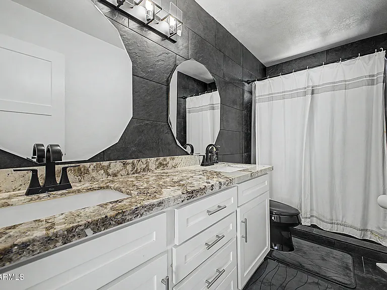 3524 E Angela Dr — Photo 15
