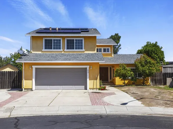 800 Treasure Ln, Manteca, CA 95337