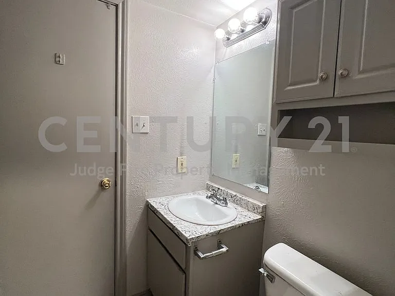 1108 N Elm St #3 — Photo 13