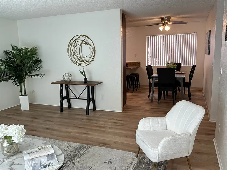 The Carlton Ridge Apartments — Photo 65