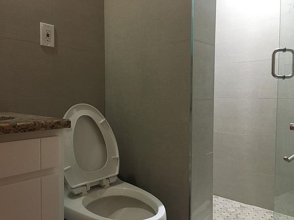 Bathroom #2 (inside Bedroom #1)