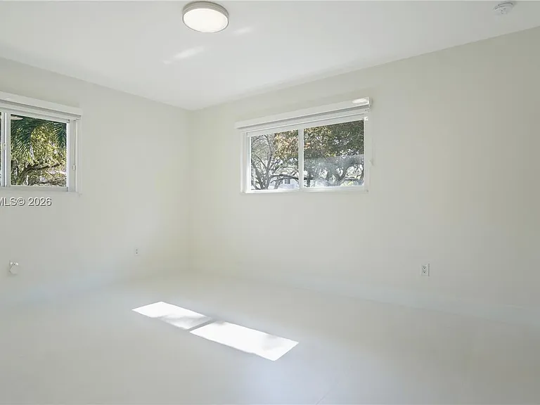 711 Sunset Rd — Photo 20