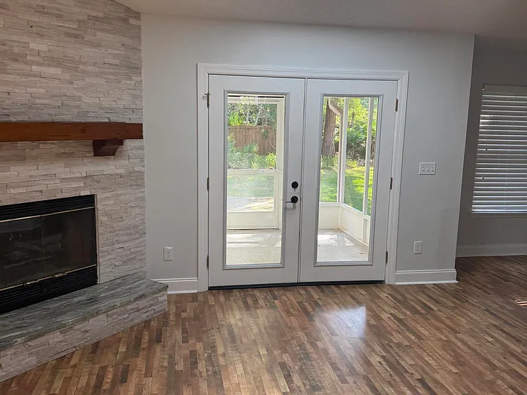 2063 Las Brisas Ct — Photo 9