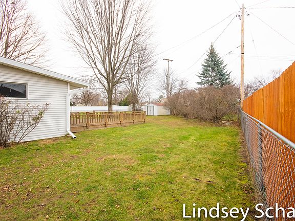 5th image of 4090 Northgate Dr NE