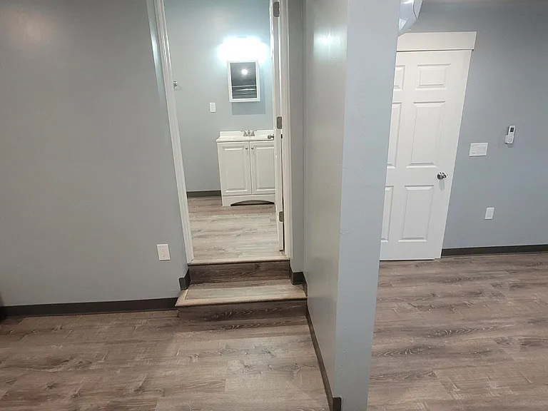 Entrance to Bathroom 1
