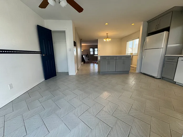 179 Lewiston St #2 — Photo 8