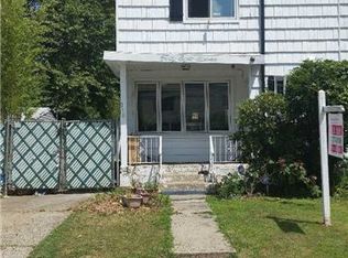 4811 203rd St, Flushing, NY