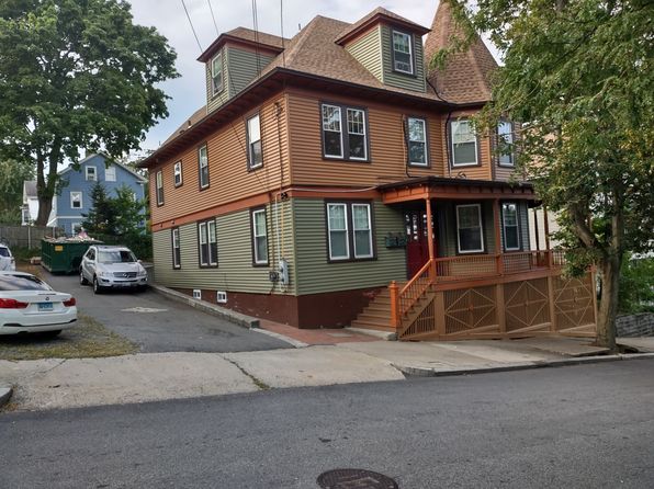 59 Evergreen St #1