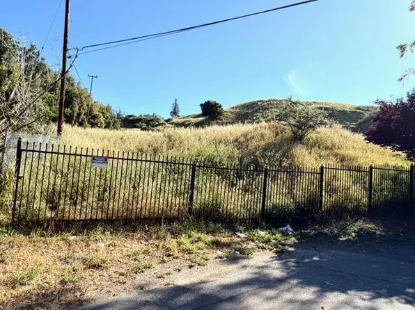 Miramonte Ave, San Lorenzo, CA 94580