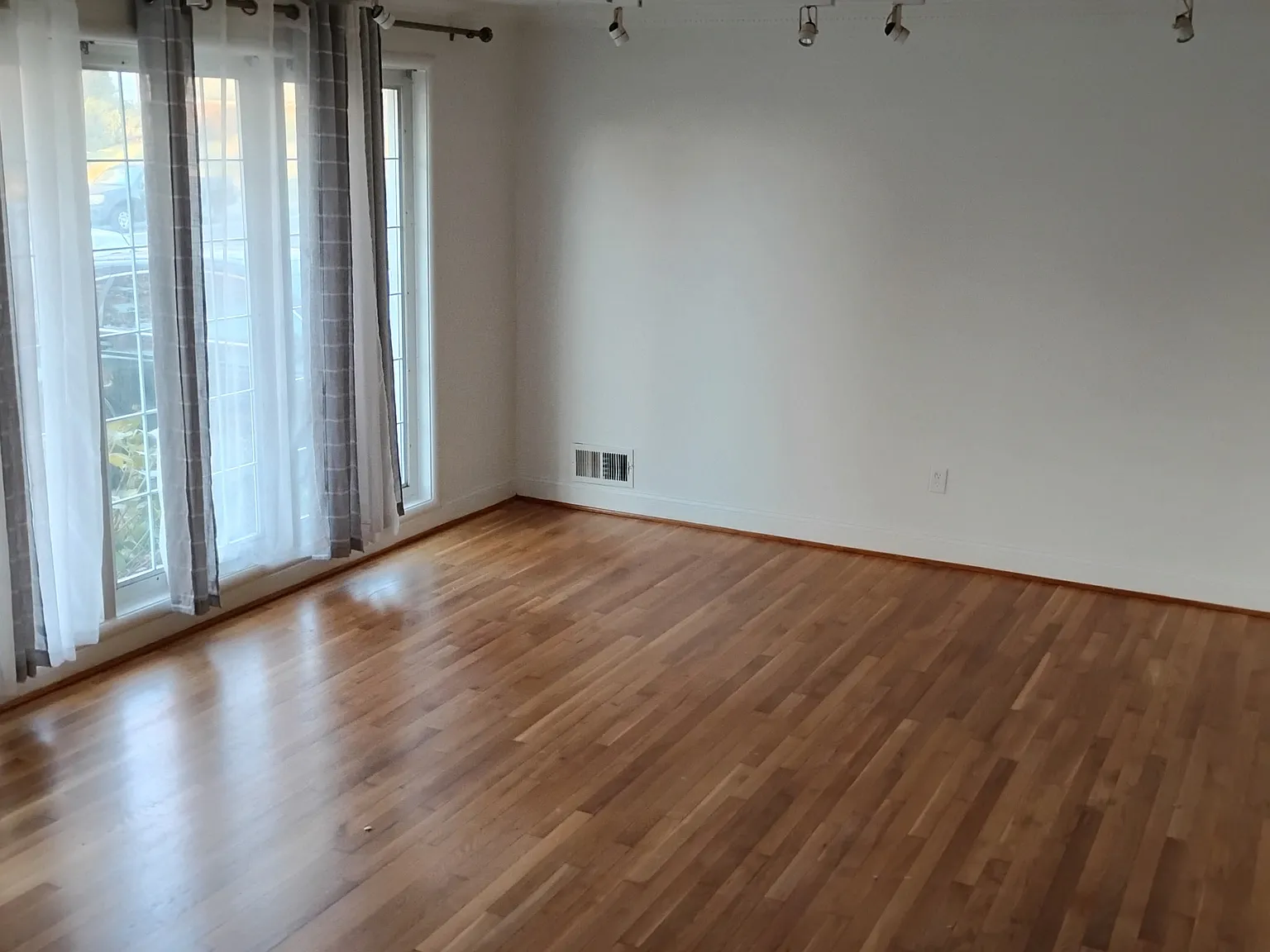 3406 May St — Photo 4