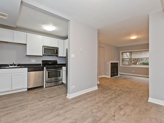 3rd image of 7523 N Damen Ave APT 1G