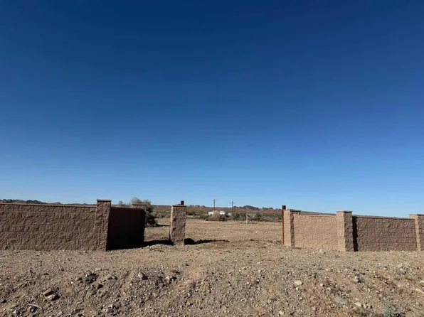 2667 Rio Hacienda Way, Palo Verde, CA 92266