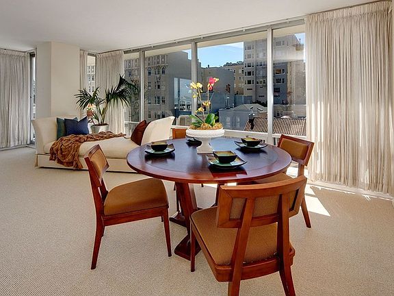 3rd image of 1998 Broadway APT 907