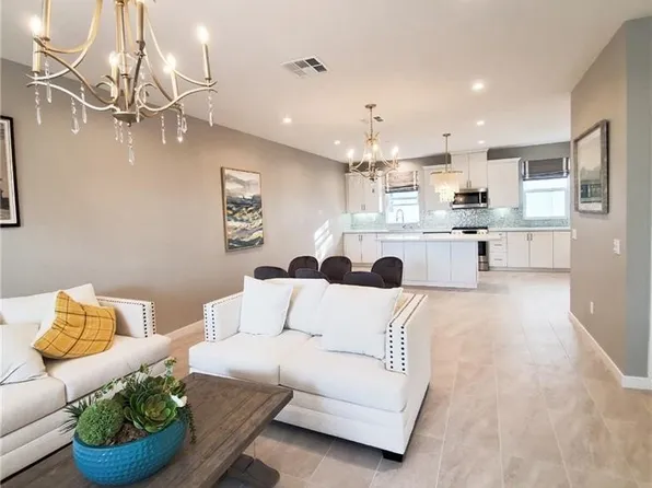 2218 Synergy, Irvine, CA 92614