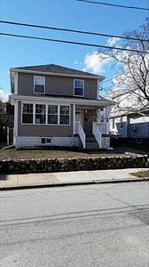 188 Bay View Ave, Cranston, RI, 02905