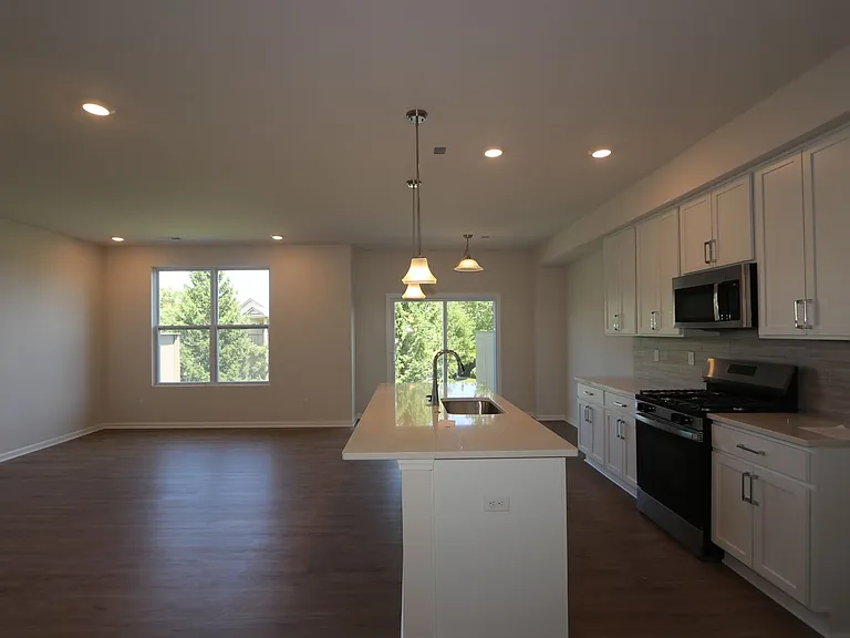 2405 Saltsprings Dr — Photo 7