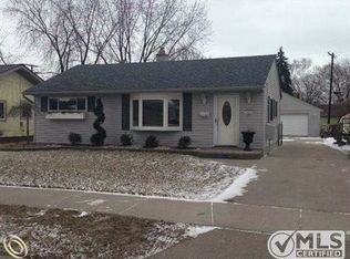 30130 Maplegrove St, Saint Clair Shores, MI