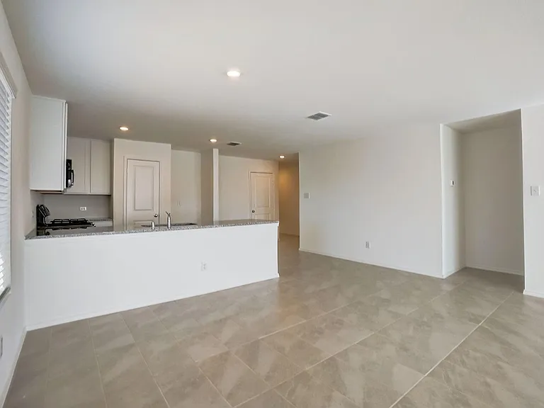 2832 Ozark Cir — Photo 13