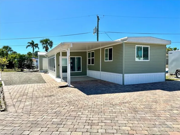 3852 Cardinal CIR, BONITA SPRINGS, FL 34134