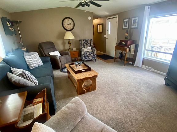 3rd image of 15308 Cartier Dr