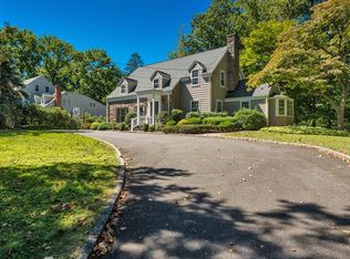 22 Indian Head Rd, Riverside, CT 06878