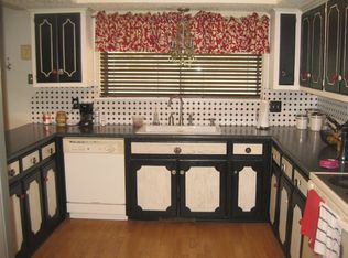 1106 W Neptune Rd, Edmond, OK 73003