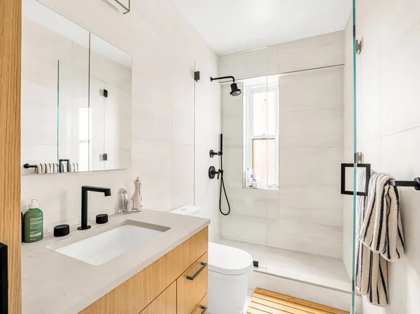 60 East 8th Street image 6 of 6