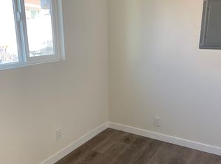 7434 1/2 Eton Ave #3, Canoga Park, CA 91303