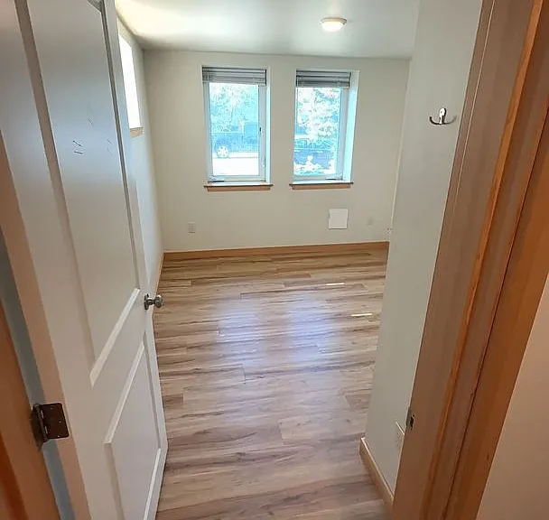 1124 N Forest St — Photo 19