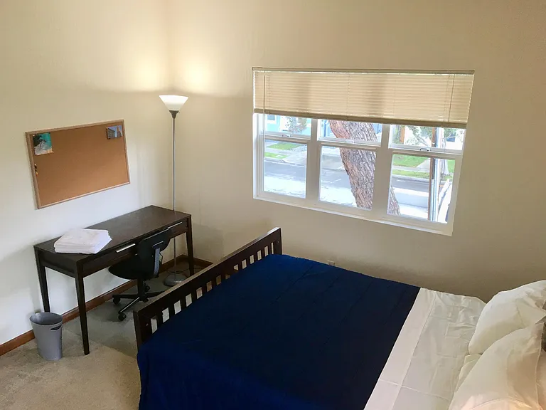 1078 Portola Ave — Photo 10