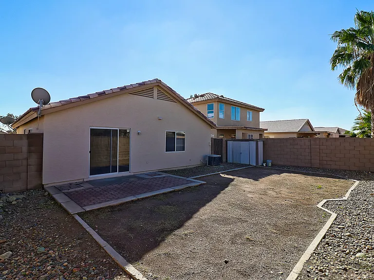 12060 W Dahlia Dr — Photo 10