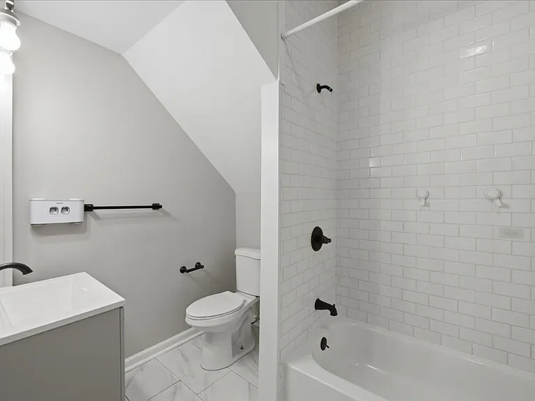 28 S Dearborn Street — Photo 13