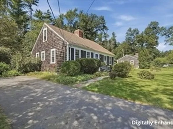 15 Homestead Rd, Middleboro, MA 02346