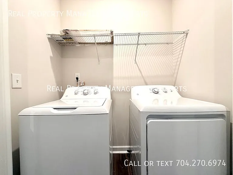 6016 Caprera Way — Photo 16