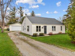 W7588 Park Ave, Shiocton, WI 54170